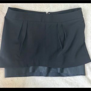 Express mini skirt